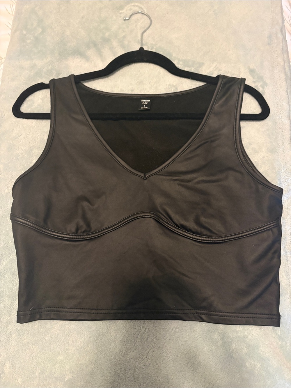 SHEIN Black V-Neck Crop tank